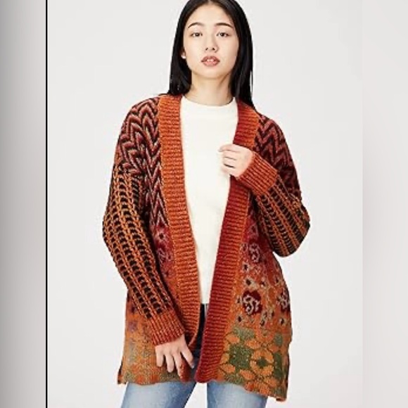 Desigual Jackets & Blazers - Desigual NWT Arezzo Heavy Gauge Jacket in a Acrylic/Polyester blend with pockets